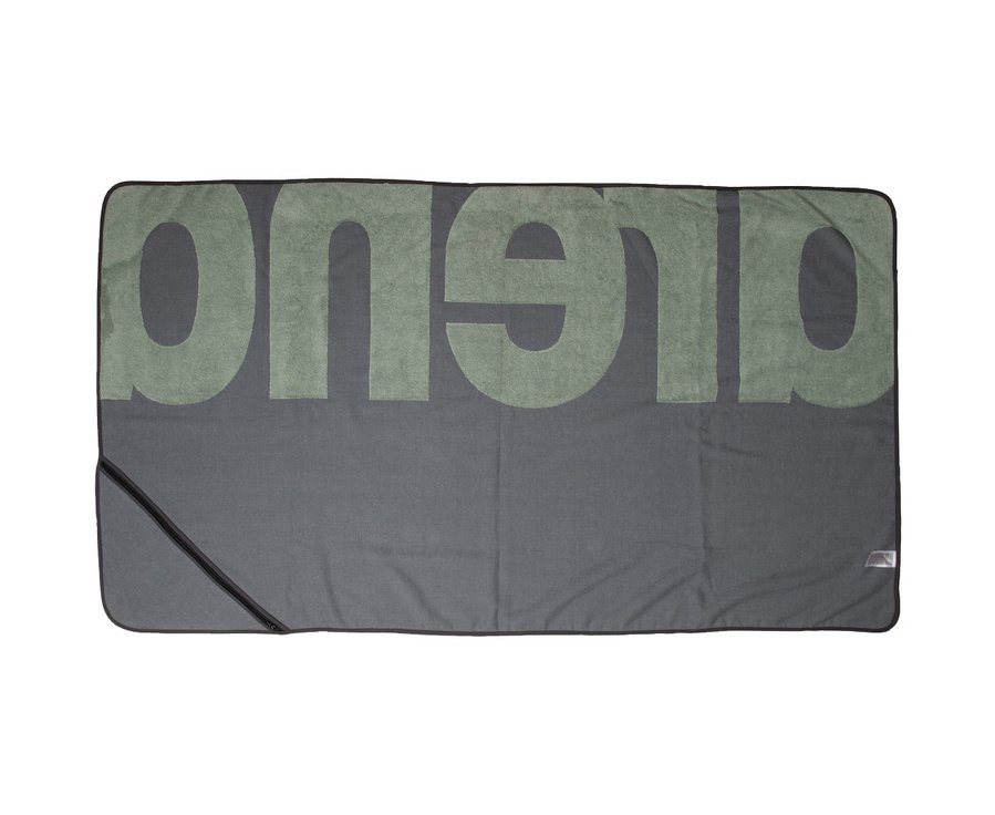 Полотенце Arena BEACH TOWEL POCKET 100*180см